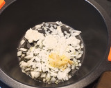 Foto del paso 1 de la receta: Colas de merluza en salsa jardinera