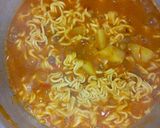 A picture of step 9 of Special Indomie.