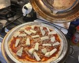 Foto del passaggio 3 della ricetta Pizza Napoletana Tonno e Cipolla Standardizzata per Fornetto (Ariete)