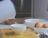 Hình bước làm 1 của món Chả trứng nướng cách thủy