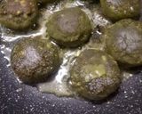 A picture of step 7 of Palak Chole Tikki.