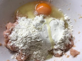 Almôndega de frango recheada