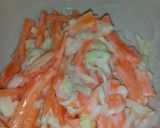 Foto langkah ke 4 dari resep Salad wortel dan kol.