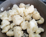 Foto del paso 9 de la receta: Coliflor en salsa de pimientos