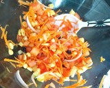 Foto del paso 3 de la receta: Ensalada con aderezo dulce