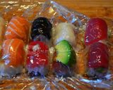 Une image de l'étape 4 de Sushis  express en bac à glaçons.