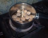 A picture of step 3 of Bread  poha soya pulao.