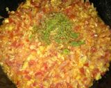 Foto del paso 2 de la receta: Calabacita rellena en salsa de chapulín