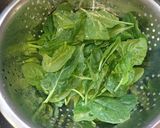 Spenótsaláta recept fázis 5 fotója