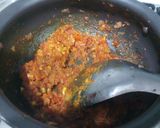 A picture of step 2 of Dal makhani.