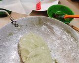 Hình bước làm 1 của món Bánh tằm lá mơ