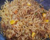 मैगी ब्रेडरॉल (maggi bread roll recipe in hindi) रेसिपी चरण 6 फोटो