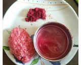 A picture of step 2 of Mava stuffed Beet Puri.