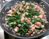 Une image de l'étape 10 de Cheveux d’ange aux fanes de carottes, lard fumé et pecorino.