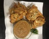 Foto langkah ke 3 dari resep Bakwan Saos Kacang.