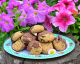 Foto del paso 4 de la receta: Galletitas de zanahoria y pasas de uva con harina de algarroba💕