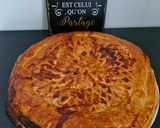 Une image de l'étape 4 de Galette des rois à la crème de marrons 😋.