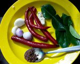 Foto langkah ke 1 dari resep Bumbu Urap.