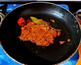 A picture of step 4 of Jhinga or Prawn Malai Curry (Jhinga Masala).