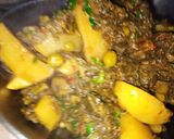 A picture of step 7 of Alu palak Maithi Matar ki mix sabzi.