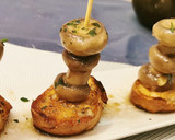 Foto del paso 5 de la receta: Pincho de Champiñones en su salsa