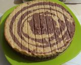 Foto langkah ke 8 dari resep Zebra Cake.