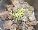A picture of step 3 of Chilli Chicken (dry).