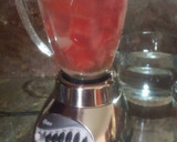 Foto del paso 2 de la receta: Agua fresca de sandía con menta (yerbabuena)