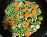 Foto del paso 2 de la receta: Menestra con pollo