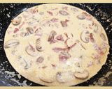 Tejszínes-gombás spagetti fekete-erdei sonkával recept fázis 3 fotója