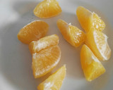 Foto del paso 3 de la receta: Ensalada de pollo con naranja y salsa de alcaparras