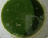 A picture of step 4 of Green Juice for Glowing Skin.