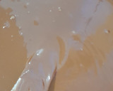 Foto del paso 8 de la receta: Bombón de chocolate relleno de ganache de guayaba
