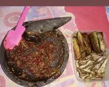 Foto langkah ke 4 dari resep Ikan asin sambal lalap terong.