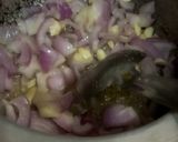 A picture of step 2 of Gobi aloo.