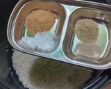 Foto langkah ke 1 dari resep Nasi Gurih Tomat Komplit.