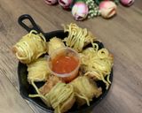Foto langkah ke 6 dari resep Mie Sosis Lilit.
