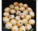 รูปขั้นตอนการทำที่ 3 ของ 🐙ลูกชิ้นปลาหมึกทอดไร้น้ำมัน Squid Meatballs in Air fryer