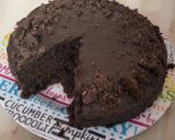 A picture of step 7 of Oreo biscuit cake.