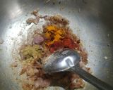 A picture of step 4 of Aloo Palak.