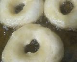 Foto langkah ke 5 dari resep Donat Ekonomis.