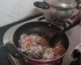 A picture of step 2 of Bhaji Chilli Curry.