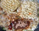 Foto langkah ke 3 dari resep Indomie Goreng Nyemek.