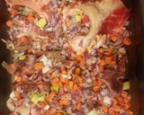Foto del paso 3 de la receta: Fondo oscuro = Sopa de verduras con carne
