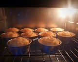 Foto langkah ke 4 dari resep Yoghurt Cheese Muffin.