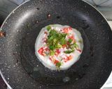 সুজি উত্থাপাম (suji uthtapam recipe in Bengali) রেসিপির ধাপ 3 ছবি