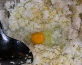 Gambar langkah 3 resipi Nasi Goreng Mentega.