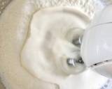 Homemade dark chocolate ice cream with rum raisins and nuts - or simply create your own flavors🍦😋