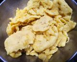 A picture of step 2 of Dehli ki famous dahi phulki.