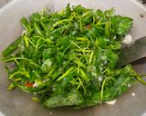 Foto langkah ke 3 dari resep Tumis Kangkung.